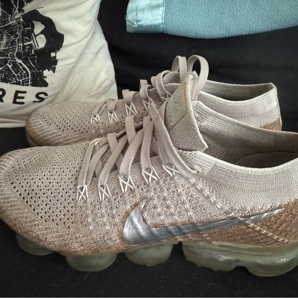 Nike Women's Metallic Silver and Tan Sneakers